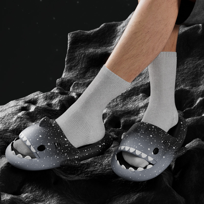 Cute Cartoon Shark Slippers Fo - огляд і ціна Men'S Shoes To Women'S